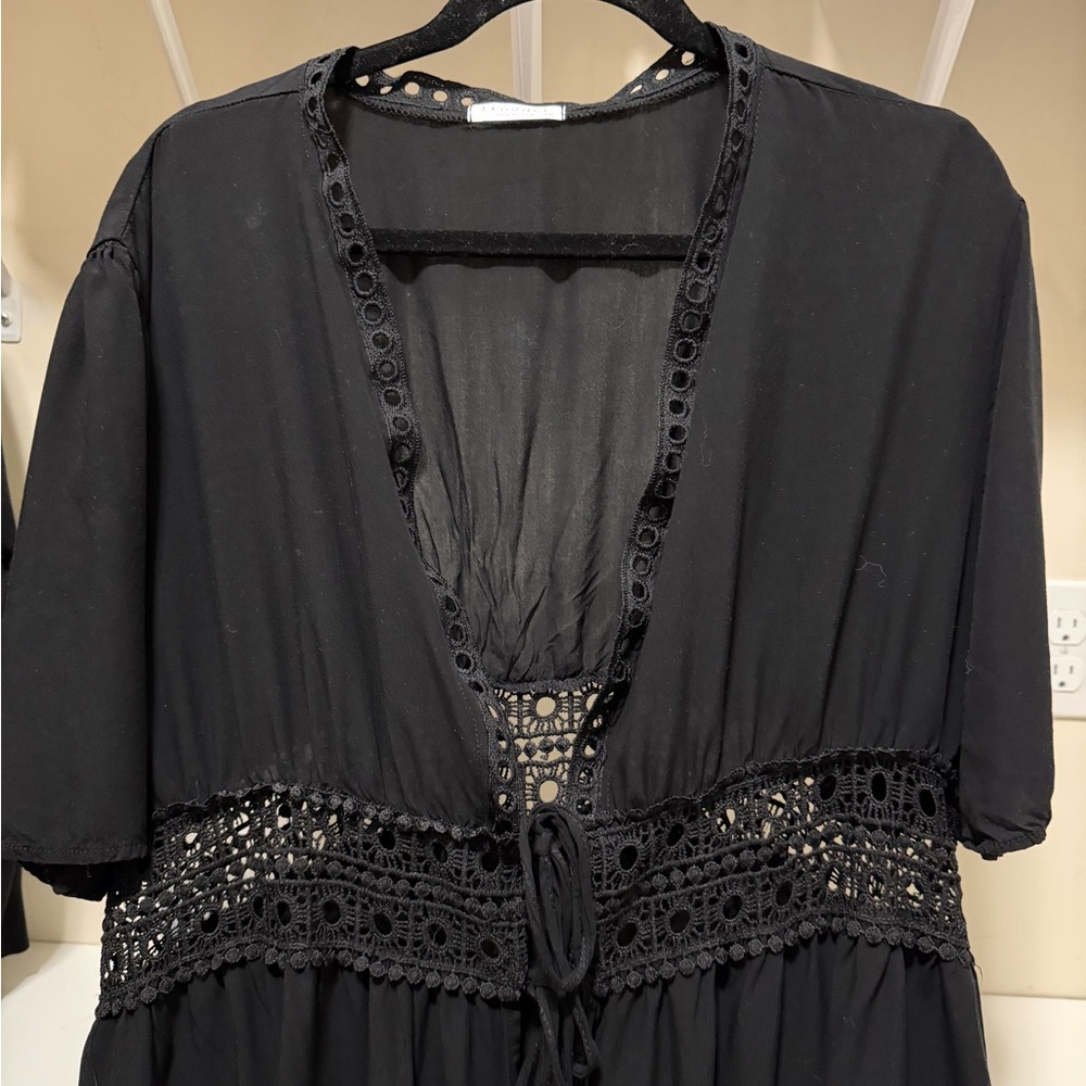 Elegant Black Swim Cover-Up - Picture 5 of 8